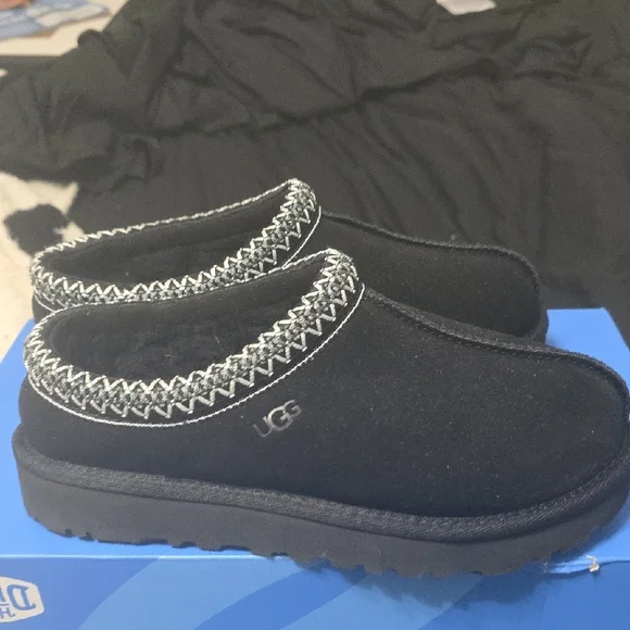 UGG | Shoes | Ugg Black Suede Slipon Shoes | Poshmark display picture 1